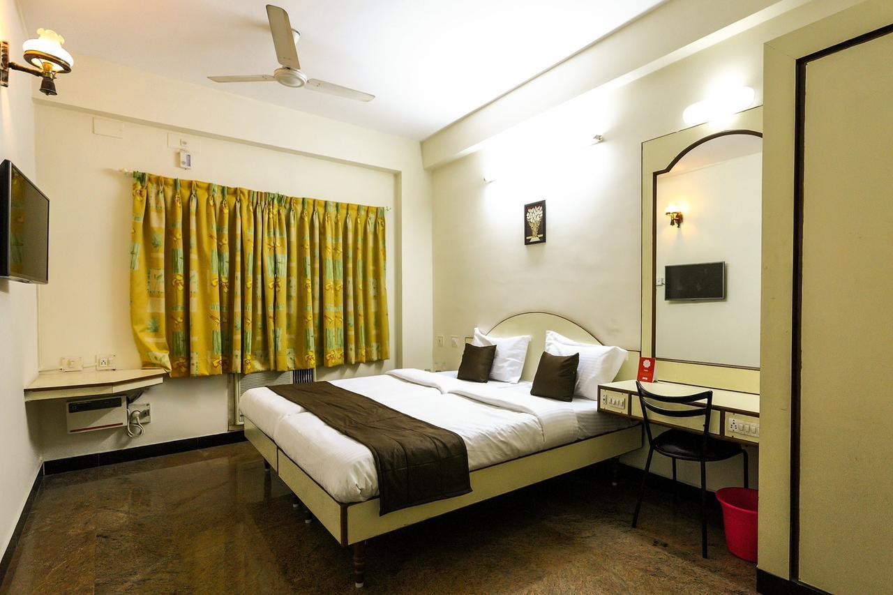 Akg Lodge Kanchipuram Ngoại thất bức ảnh