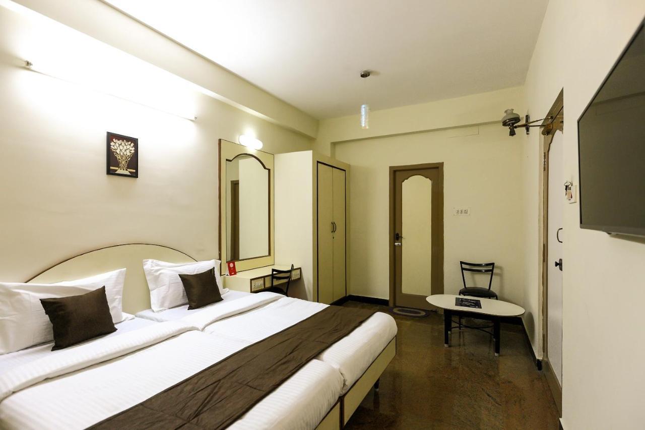 Akg Lodge Kanchipuram Ngoại thất bức ảnh